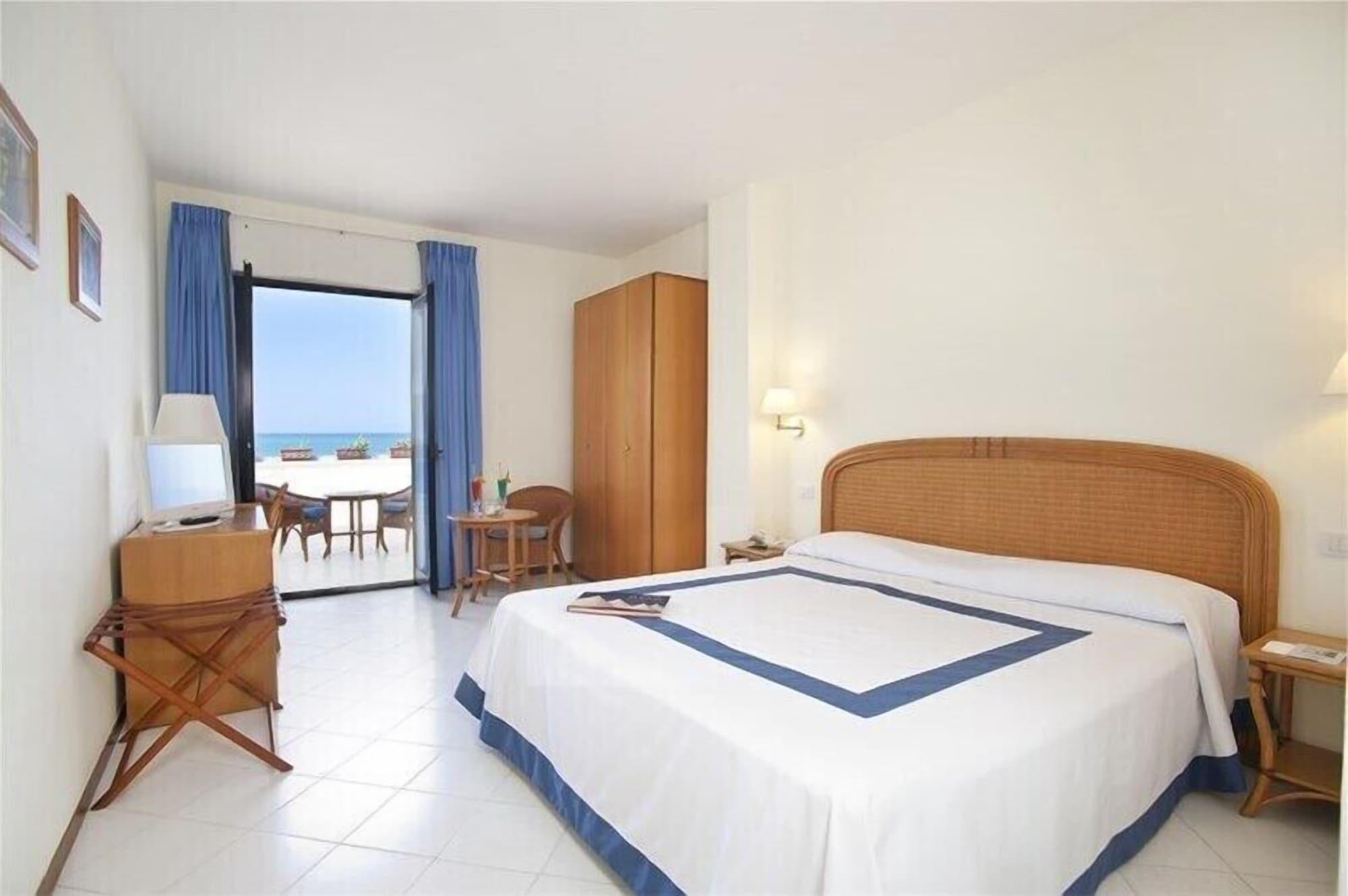 Hotel Del Levante Torre Canne Esterno foto
