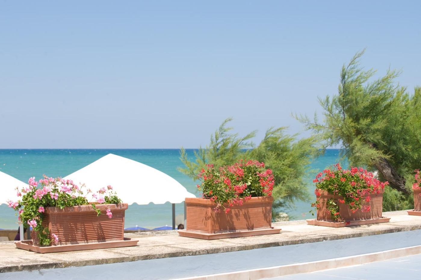 Hotel Del Levante Torre Canne Esterno foto