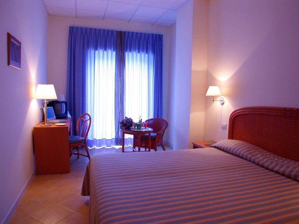 Hotel Del Levante Torre Canne Camera foto