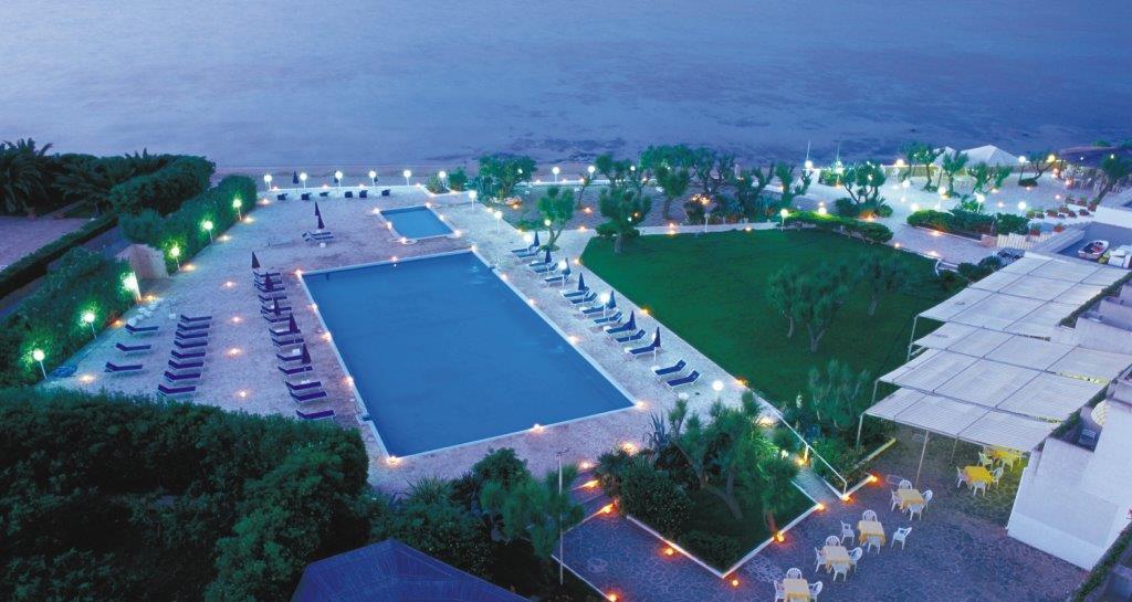 Hotel Del Levante Torre Canne Esterno foto