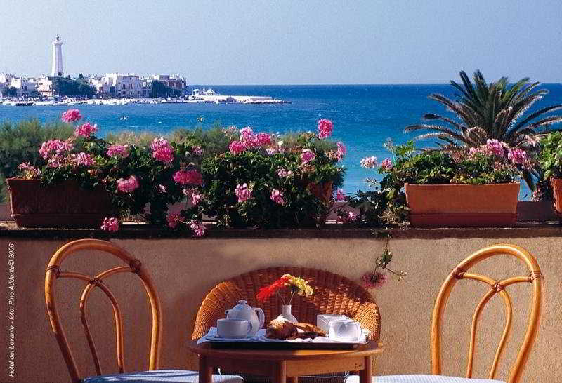 Hotel Del Levante Torre Canne Esterno foto
